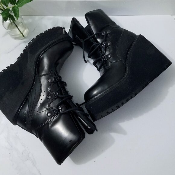 Fenty x Puma by Rihanna Platform Combat Boot - Picture 6 of 7